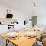 Kuesten De - 4 Seitliche Deichlage, Balkon, 89qm *